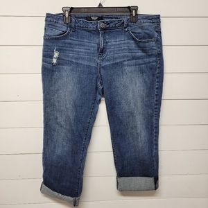 Simply Vera Wang Distressed Boyfriend Capri